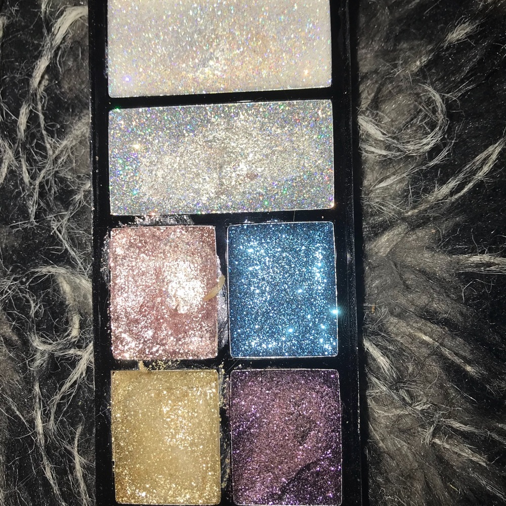 Makeup bundle - Picture 2 of 2